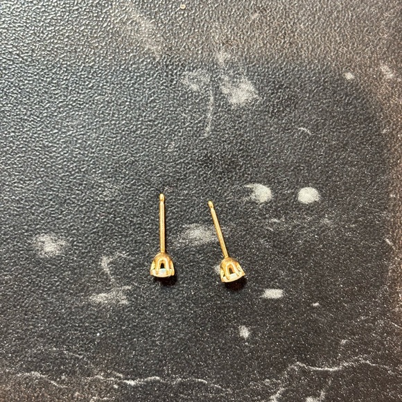 Vintage Opal Gold Studs - Picture 4 of 8